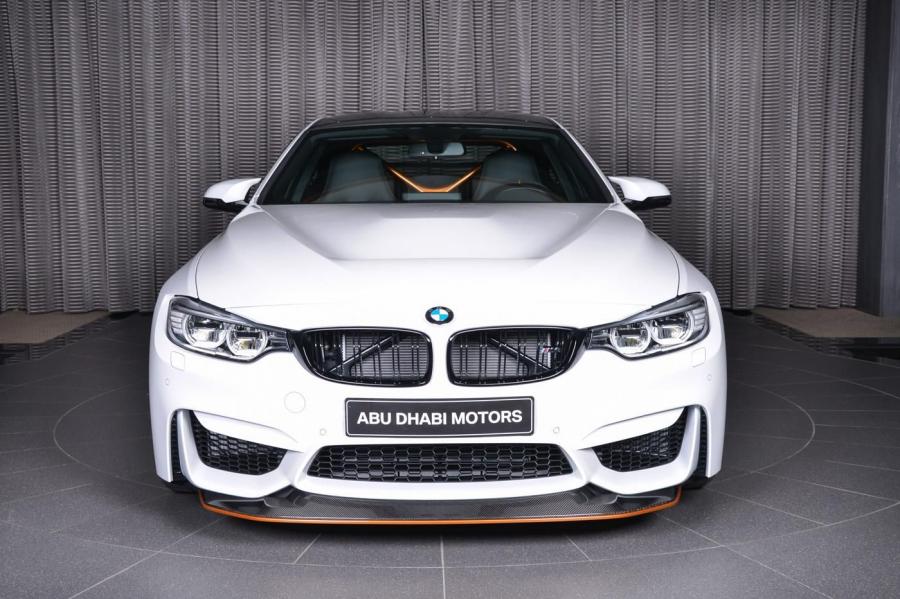  BMW M4 GTS by Abu Dhabi Motors 2017 года  (фото 13 из 18)